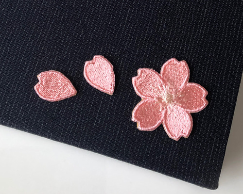 在庫処分価格』20個 樹脂製 ラメ 桜 花びら パーツ 樹脂・レジン