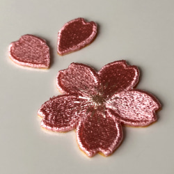 桜 花びらセット 刺繍シール ワッペン 2枚目の画像