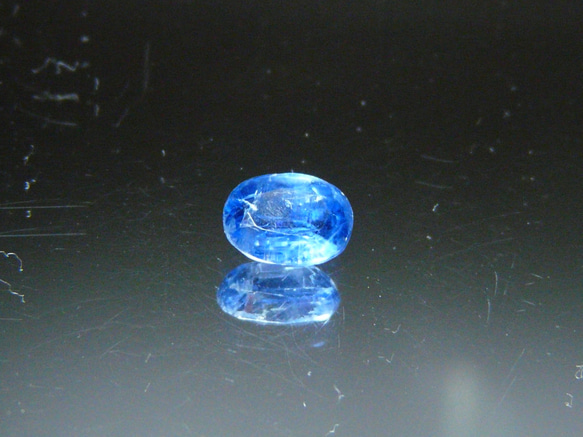 N479　★天然無処理★　【ネパール産】カイヤナイト「藍晶石」　　ルース 2枚目の画像