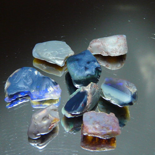 00901-④ ☆ライトニングリッジ産☆ 天然ブラックオパール 原石 【23.4