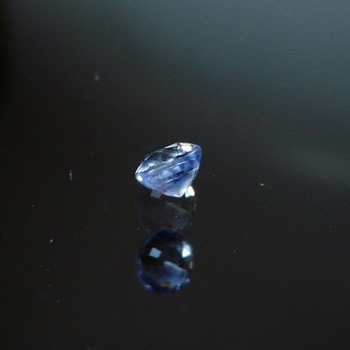 N851 スリランカ産 ☆非加熱☆ サファイア ルース !(^^)!カット