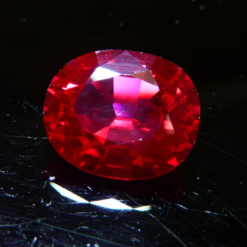 ピジョンブラッド 合成ルビー 紫外線照射にて蛍光 6051 その他素材 GEO