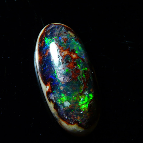 裏まで遊色効果のあるカンテラオパール ☆母岩付きオパール☆カンテラオパール☆遊色効果☆ペンダント