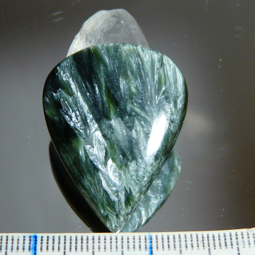 入手困難 ロシア産 セラフィナイト 稀少な大玉 スフィア 5.8cm 天使の