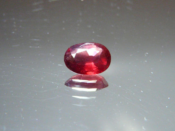 究極品質 未来を守護する華麗なる宝石 幻のエラハラロードライトピンク