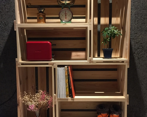 【※りんごさん専用】アンティーク木製本棚 りんご箱 インテリアや店舗什器の為に設計したちょうどいいサイズの