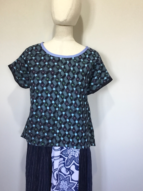 浴衣リメイク 絣の後ろ下がりブラウス ブラウス 着物リメイク