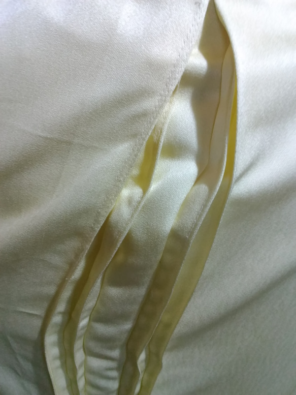 着物リメイク　クリーム色のセンタープリーツワンピース 7枚目の画像