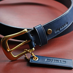 【VULCAN Belt 32mm 紳士窄版皮帶】英國Clayton皮廠 皇家馬鞍革 7色可選 劍尾紳士腰帶 第7張的照片