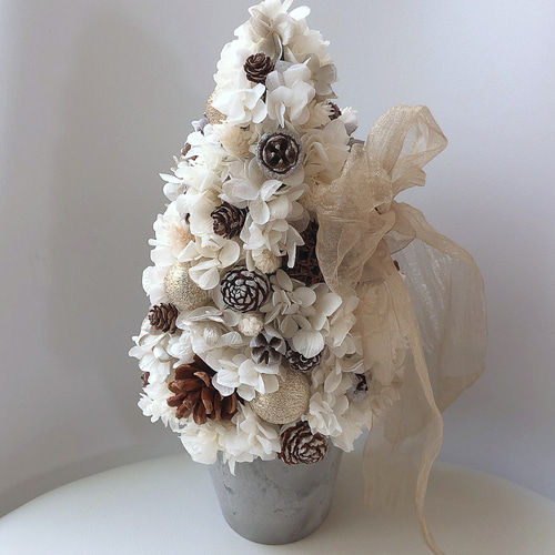 真っ白なクリスマスツリー/ドライフラワープリザープドフラワー