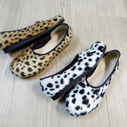 超級促銷！減1500日圓！售完即止！動物印花、豹紋、斑點狗印花、柔軟厚底鞋面、40號鞋 第2張的照片