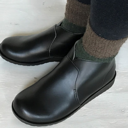 任何款式，日常穿著，輕便，寬楦，套穿式，短靴，靴子 31號 第2張的照片