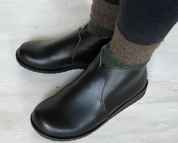 任何款式，日常穿著，輕便，寬楦，套穿式，短靴，靴子 31號 第2張的照片