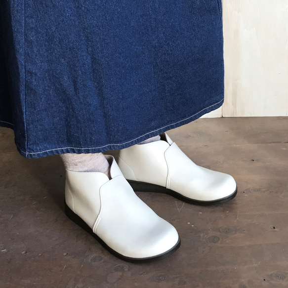 任何款式，日常穿著，輕便，寬楦，套穿式，短靴，靴子 31號 第8張的照片