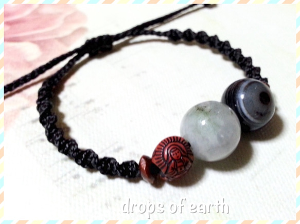 仏(ぶつ)と翡翠と天眼のマクラメブレスレット 3枚目の画像