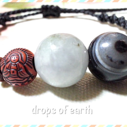 仏(ぶつ)と翡翠と天眼のマクラメブレスレット 4枚目の画像