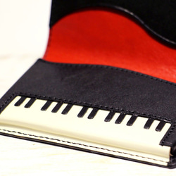 鋼琴名片盒（名片夾）黑色/紅色鞣革皮革 第2張的照片