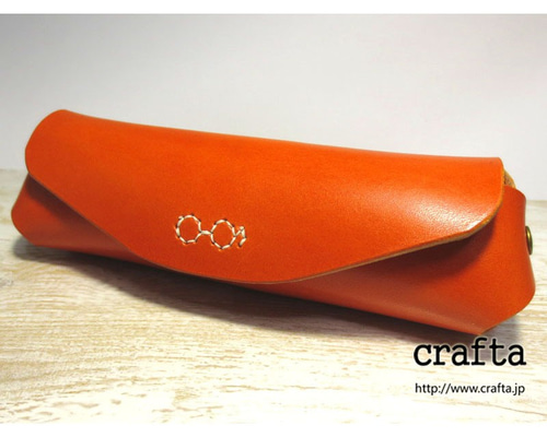 【イタリア直営店購入】GUCCI ブラウンオレンジ メガネケースエナメル　未使用 GUCCI メガネケース（サングラスケース） - メルカリ