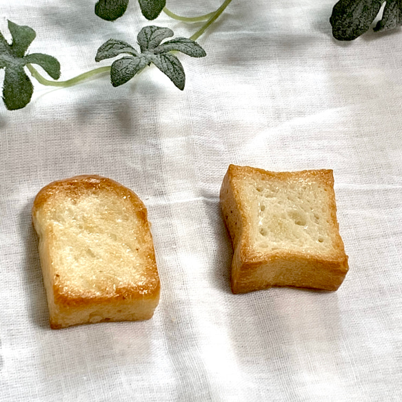 シンプル食パン︎︎︎︎︎ブローチ｡·͜·｡ 5枚目の画像