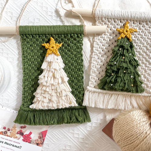 マクラメクリスマスツリー【グリーン】 タペストリー・壁掛け one by