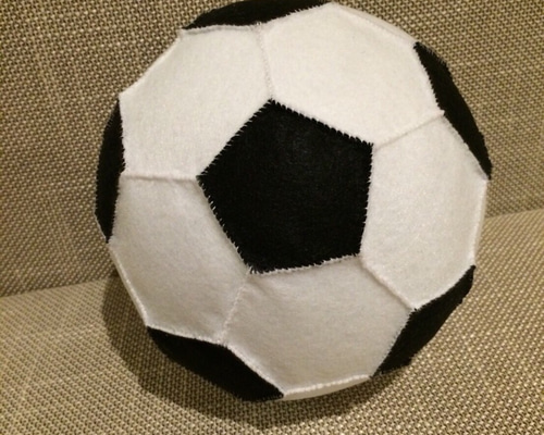 受注生産】 フェルトのサッカーボール‼︎ おもちゃ・人形 yuko's