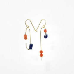 彈珠檯珠珠耳勾透明耳夾 plyground series 1 dissymmetrical earrings 第1張的照片