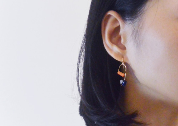 彈珠檯珠珠耳勾透明耳夾 plyground series 1 dissymmetrical earrings 第4張的照片