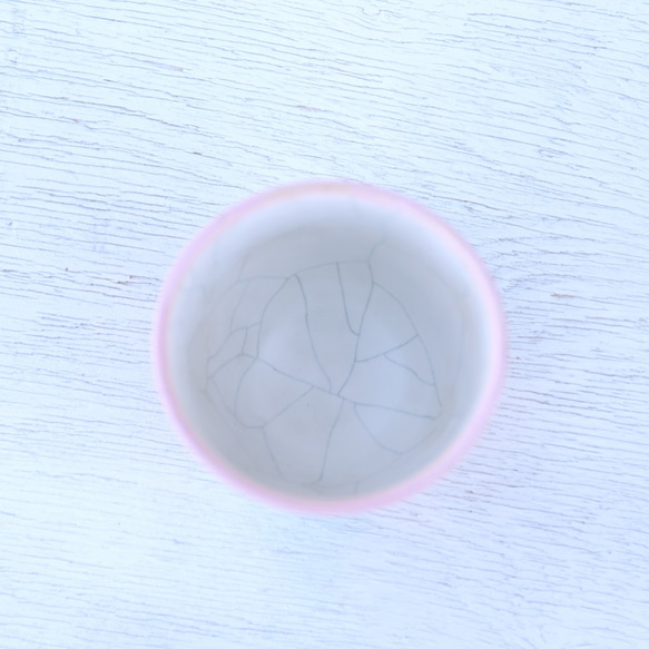 彩山茶杯內侵入式白釉（綠地） 第4張的照片