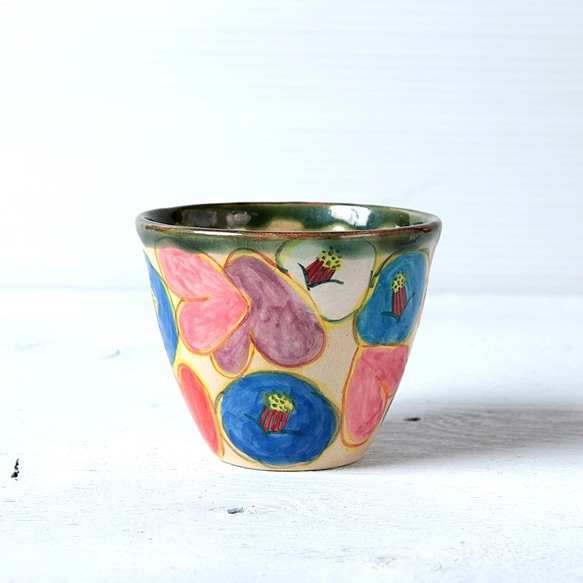 淡彩・椿の色絵フリーカップ２ 4枚目の画像