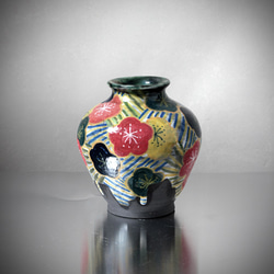 梅と斜線模様の壺（花器） 2枚目の画像