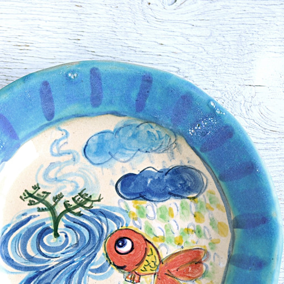 趣味金魚畫圓形深盤（綠松石色） 第3張的照片