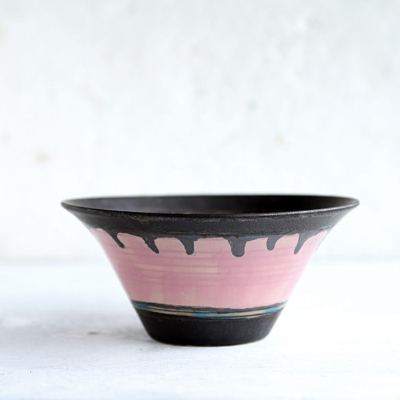 粉線紋飾青銅釉碗 第3張的照片