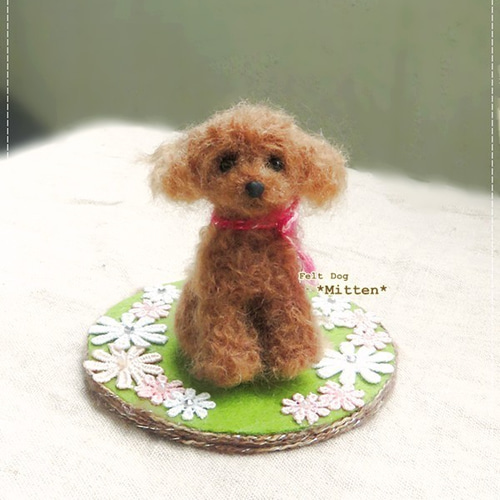 羊毛フェルト　トイプードル　レッド 羊毛フェルト トイプードル レッド - 羊毛フェルトHoney-Wool's
