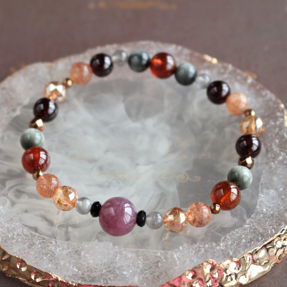 活動的な毎日をサポートする ルビー ヘソナイト ガーネット イーグル  