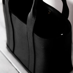 上質本革 トートバッグ シュリンクレザー マチが広い大容量【ブラック】 3枚目の画像