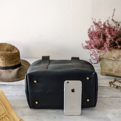 上質本革 トートバッグ シュリンクレザー マチが広い大容量【ブラック】 8枚目の画像