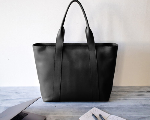 トートバッグ イタリア製本革 A4 パソコンが入る 撥水性レザー