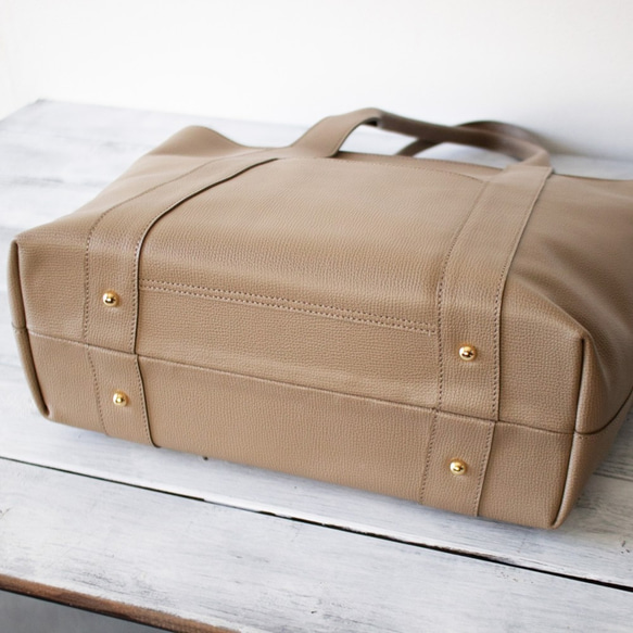 トートバッグ イタリア製本革 A4 パソコンが入る 撥水性レザー ベーシックスタイル【ブラック】 10枚目の画像