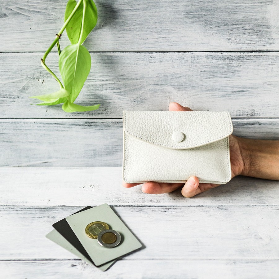 本革財布 手に馴染むふっくらコンパクト財布【ホワイト】