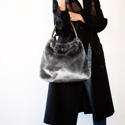 成人款高品質環保毛絨抽繩手提袋 [灰色] 第2張的照片
