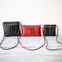 (橫式)義大利真皮單肩包方便外出【銀色】 第8張的照片