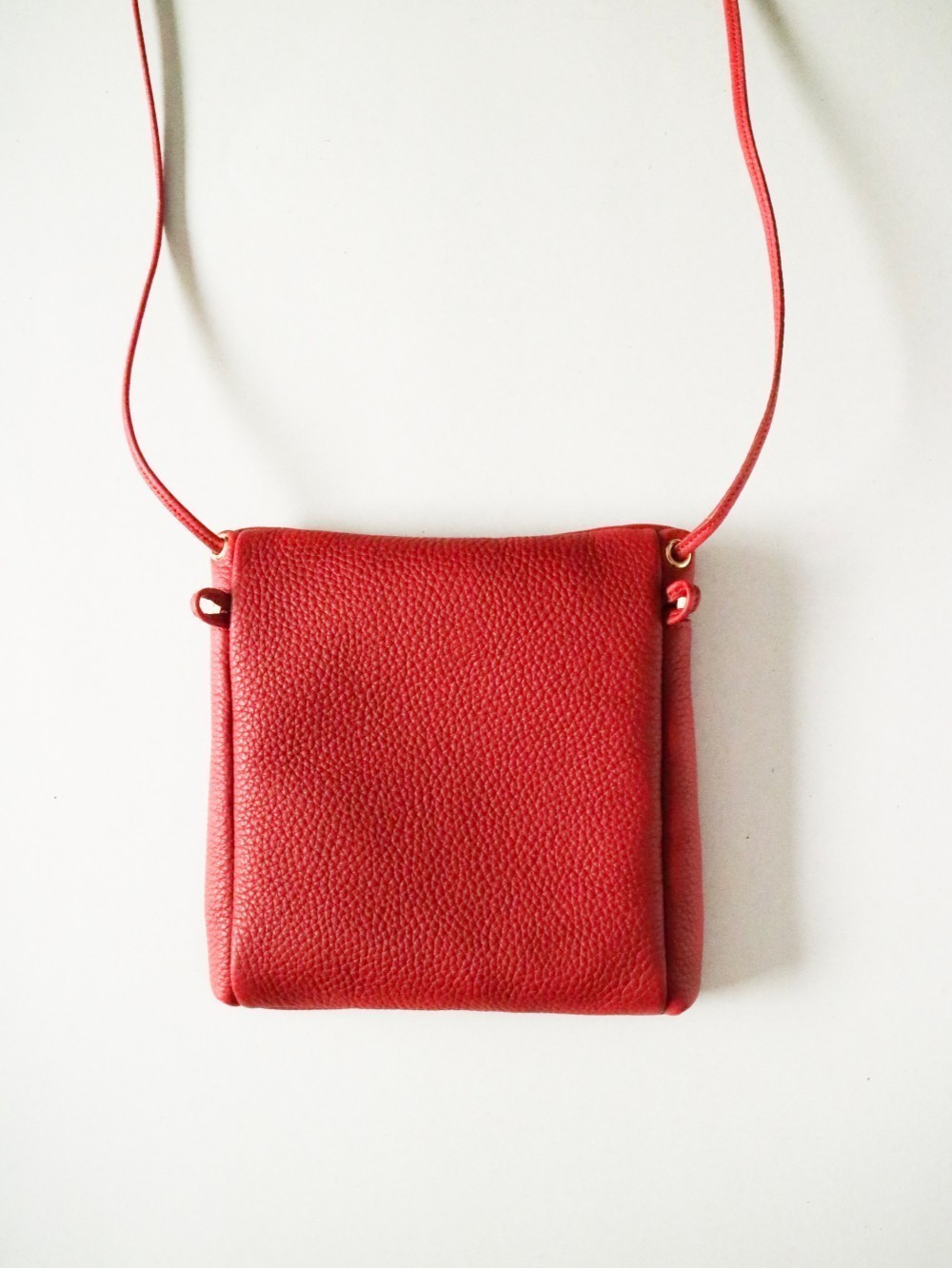 (小) イタリア製本革 ミニショルダー ポシェット サコッシュお出かけ 便利 【シルバー】