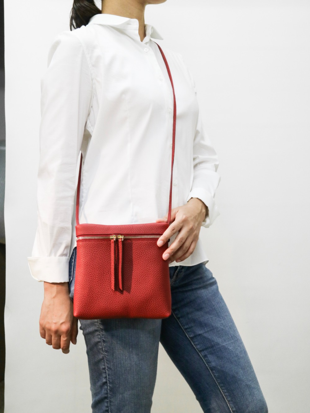 (小) イタリア製本革 ミニショルダー ポシェット サコッシュお出かけ 便利 【シルバー】