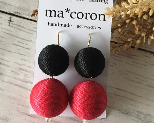 1番人気！】レッド♡ボンボンピアス 1番人気！】レッド♡ボンボン