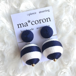 2連 ボーダーボンボンピアス／イヤリング ピアス（その他） ma*coron 