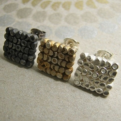 moon i.e. tsuki i.e. luck earring ( mille±feuille ) ピアス１つの価格 2枚目の画像