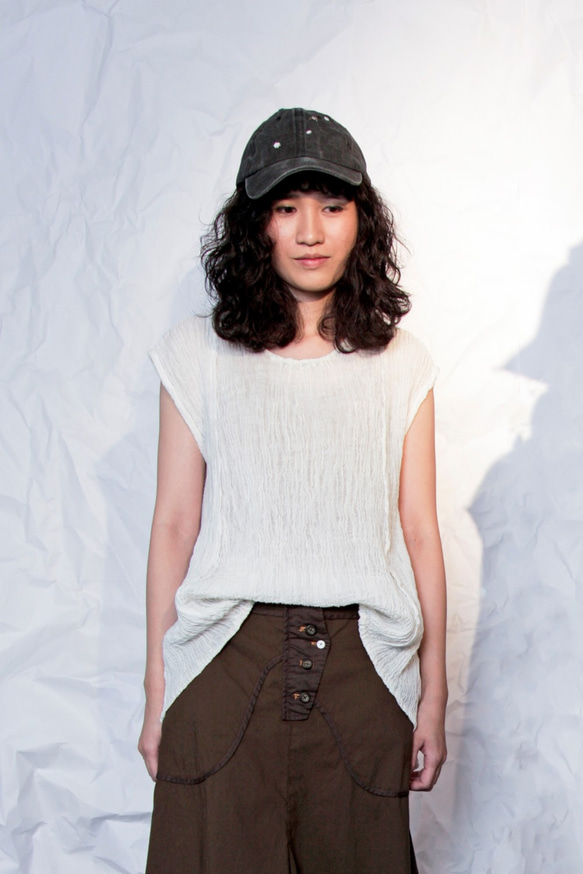 THE LIGHT_Back splice top with cap sleeves 1枚目の画像