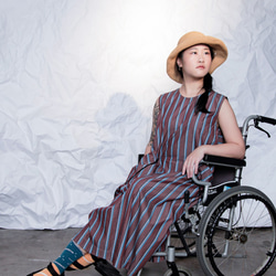 THE LIGHT_Multi-stripe sleeveless dress 1枚目の画像