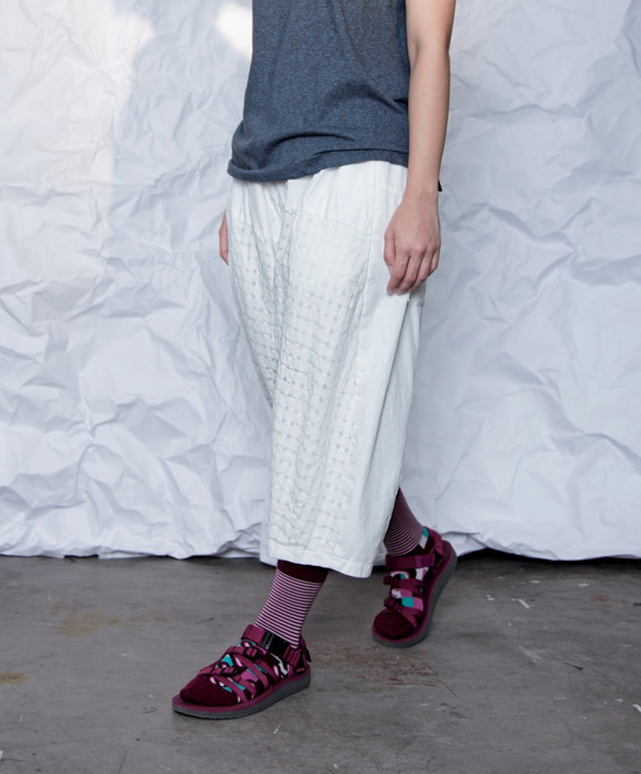 THE LIGHT_Spliced pane plaid cocoon-silhouette pants 1枚目の画像