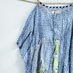 THE LIGHT_Small floral print blouse with pocket 10枚目の画像